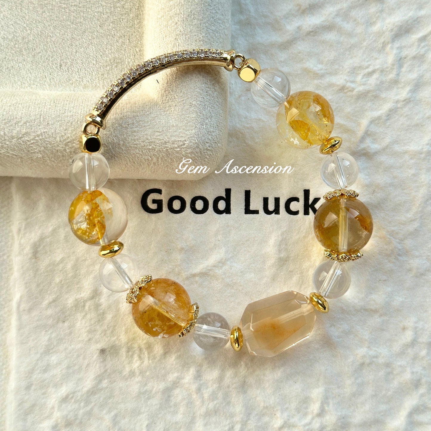 Natural yellow crystal and yellow rabbit hair crystal bracelet, a festival gift for girlfriend's mother