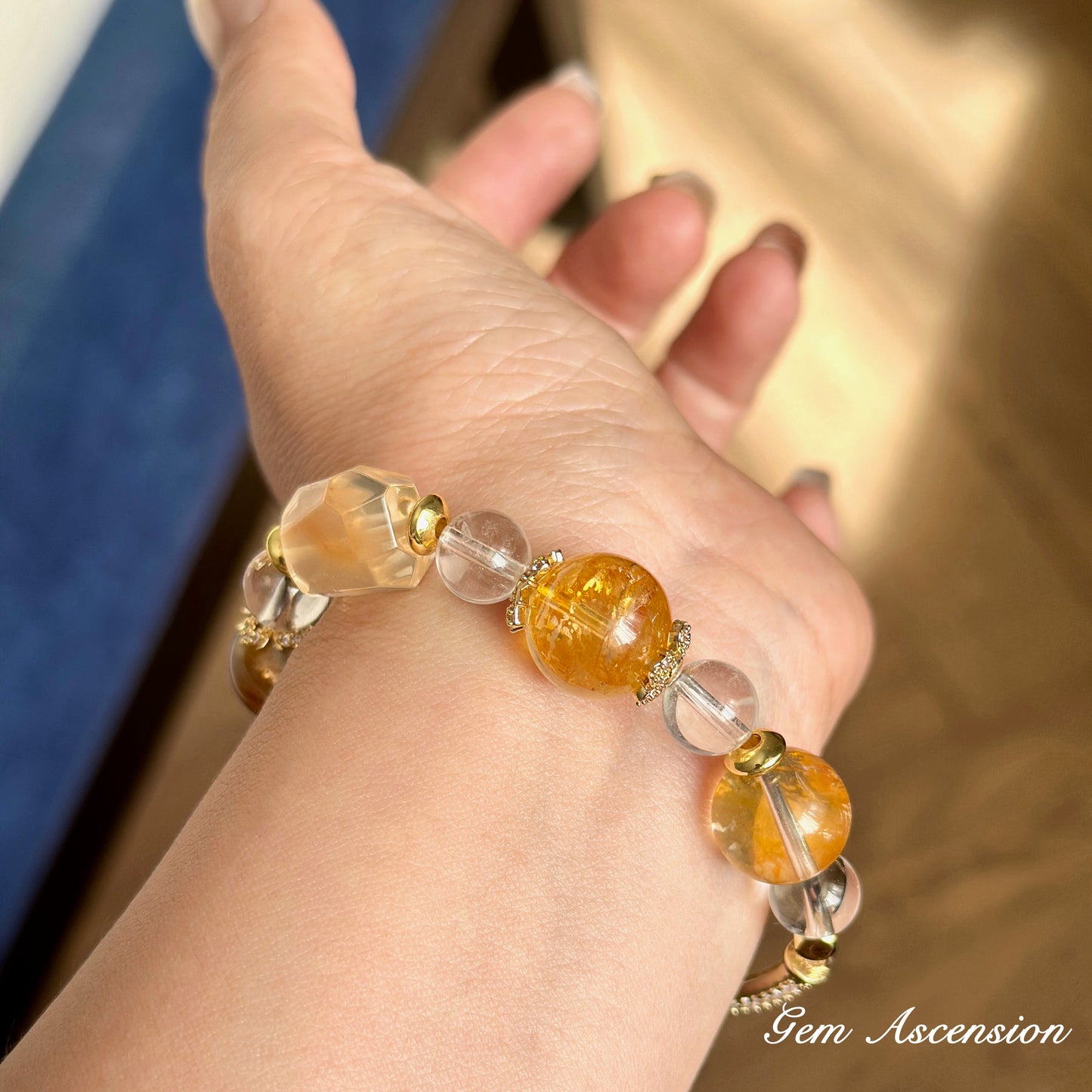 Natural yellow crystal and yellow rabbit hair crystal bracelet, a festival gift for girlfriend's mother